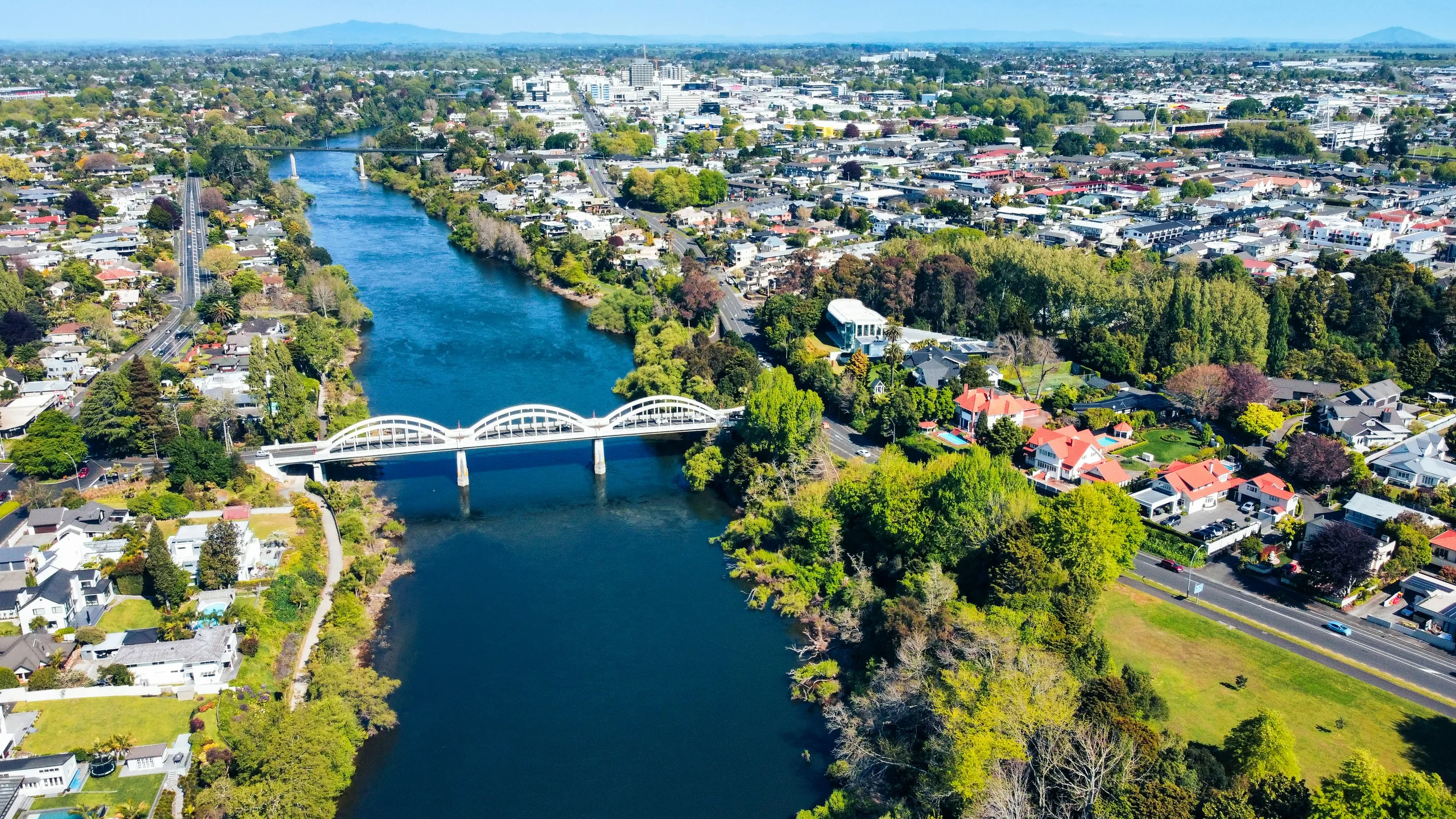 Lugton's Round the Bridges