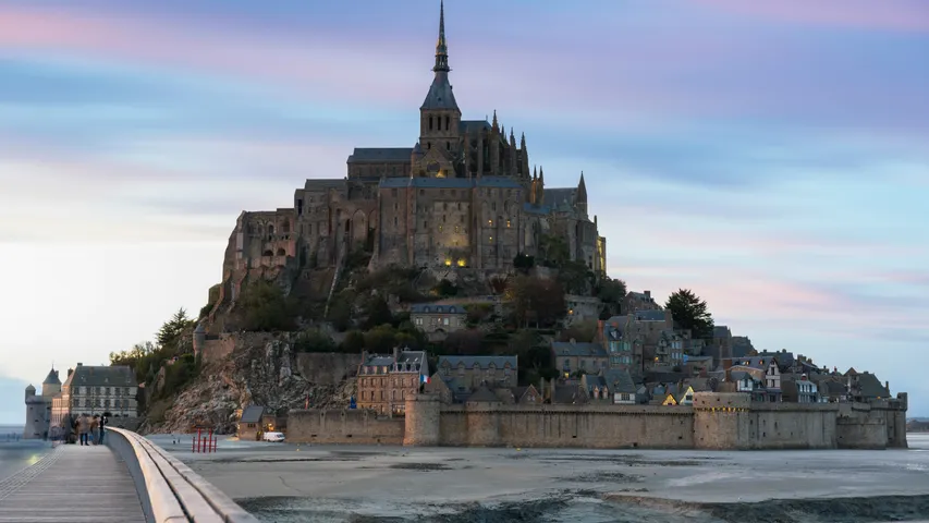 Run in Mont Saint-Michel by Harmonie Mutuelle