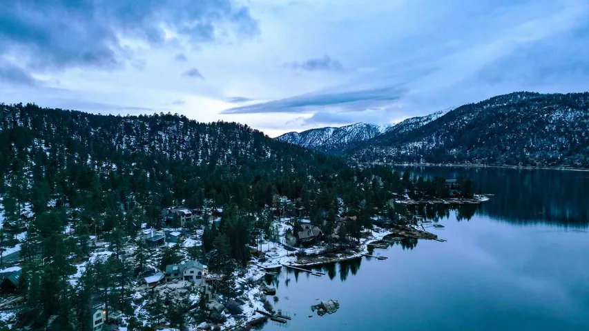 HOKA Kodiak Ultra Marathons 2025