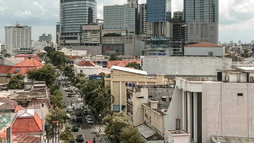 Surabaya ISOPOLUS Marathon 2025