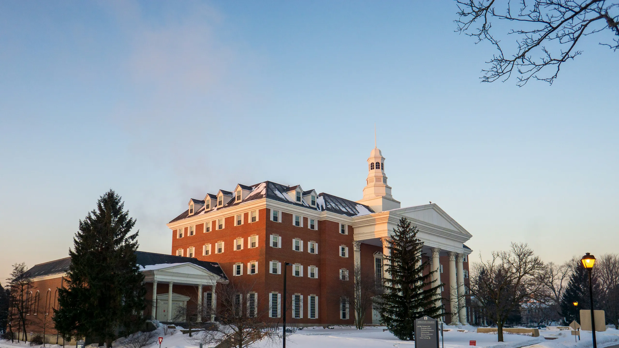 Hot Cider Hustle Wheaton 2025