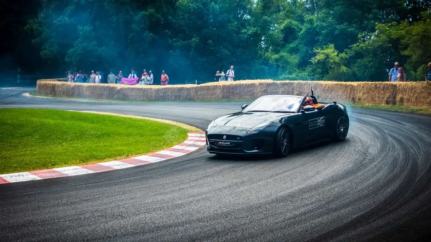 Running GP at Goodwood Motor Circuit October 2025