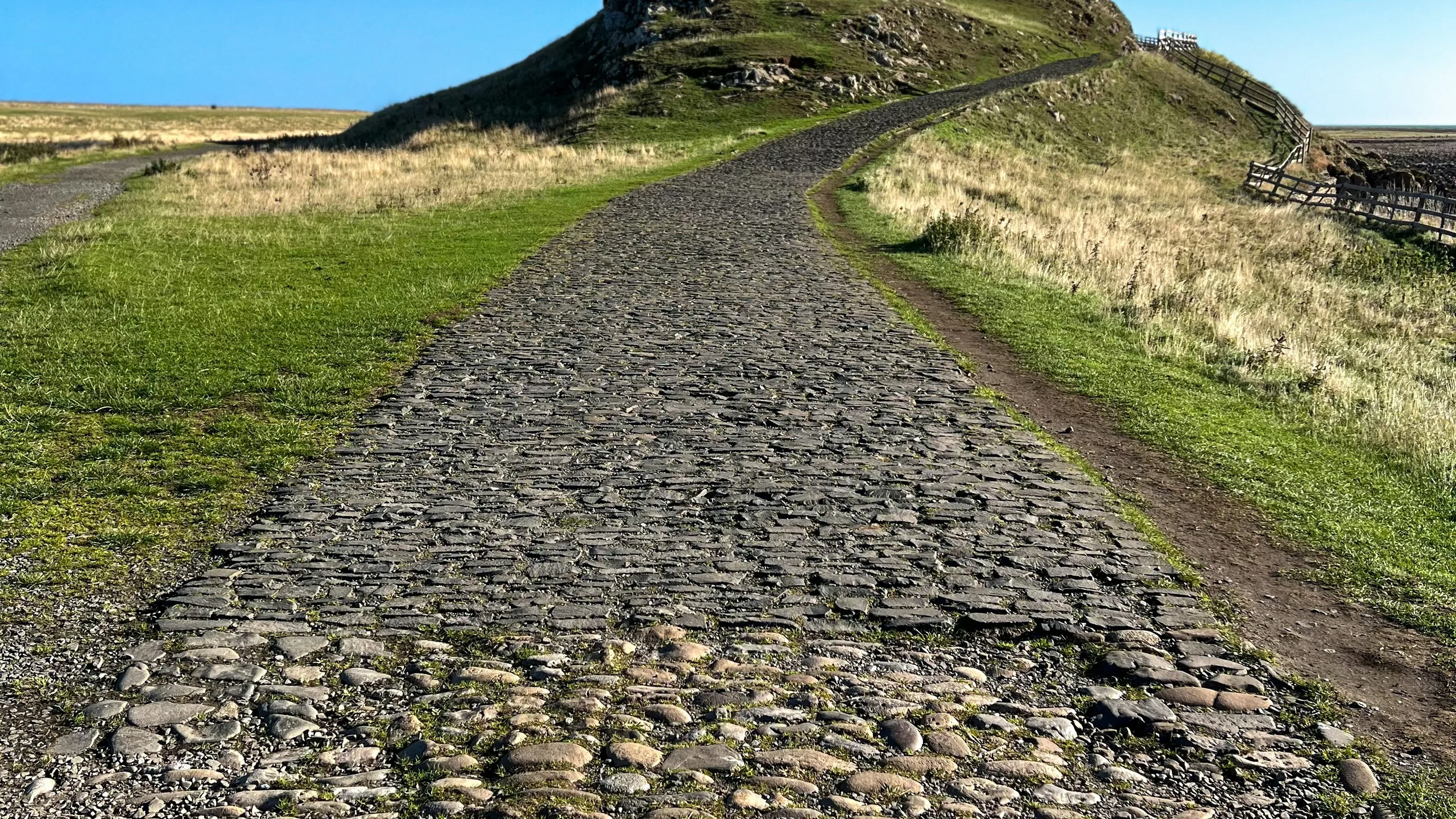 Run the Raid Lindisfarne