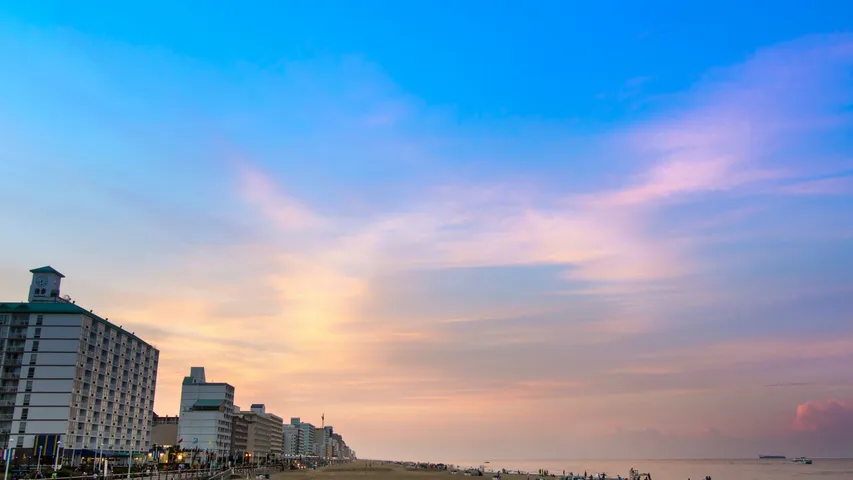 Old Point National Bank Wicked 10K Weekend