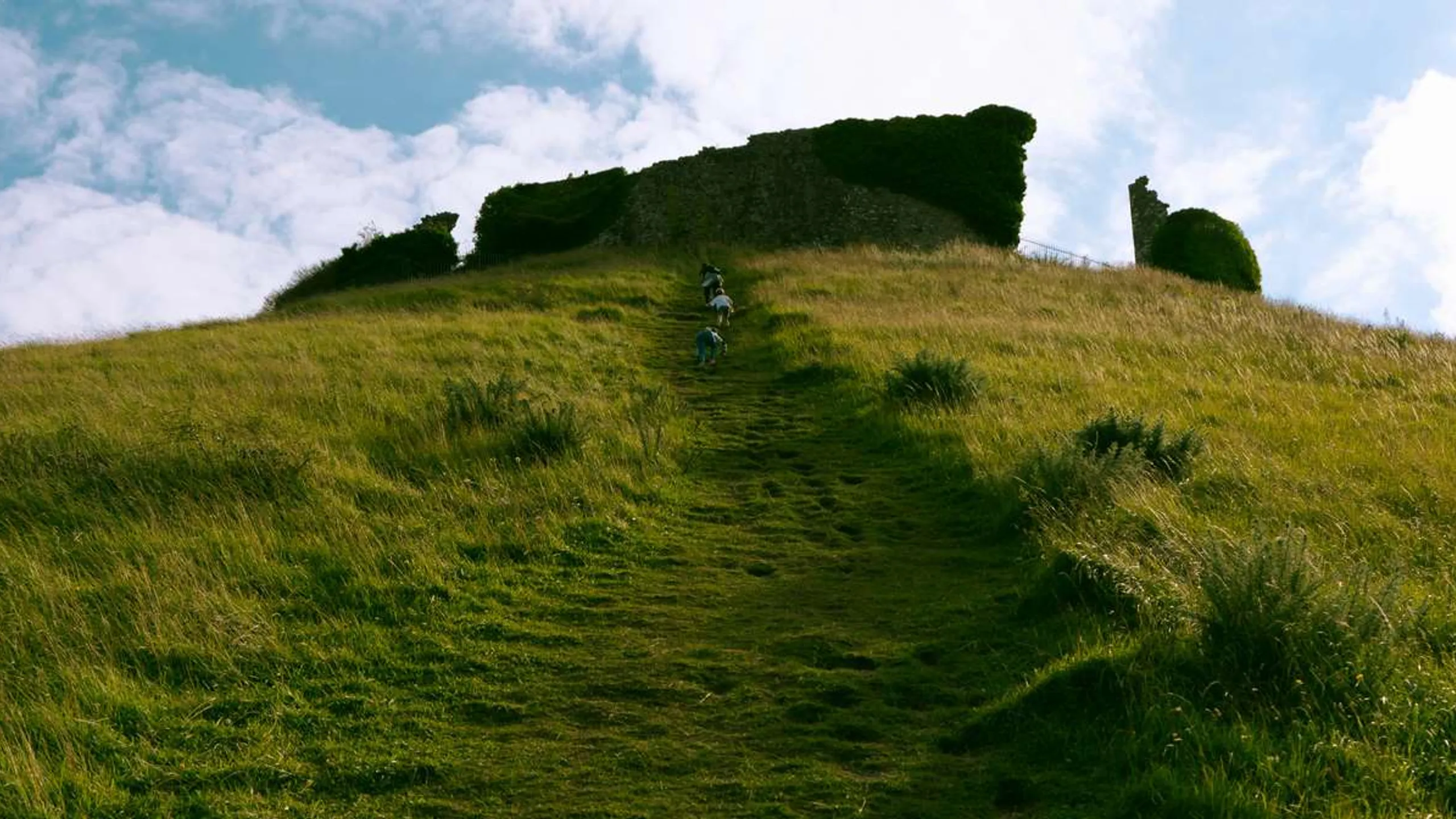 Lulworth Cove Trails March 2025