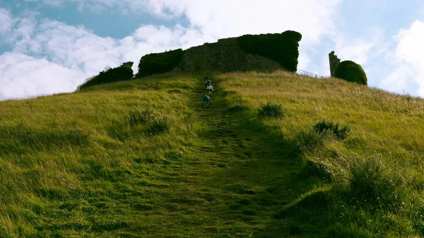 Lulworth Cove Trails March 2025