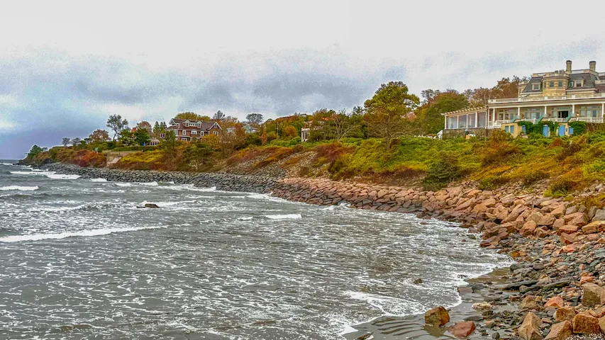 Grenon’s Newport Night Run