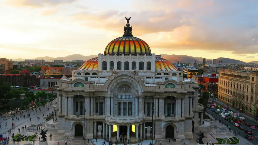 México Imparable Raíces de Fuego